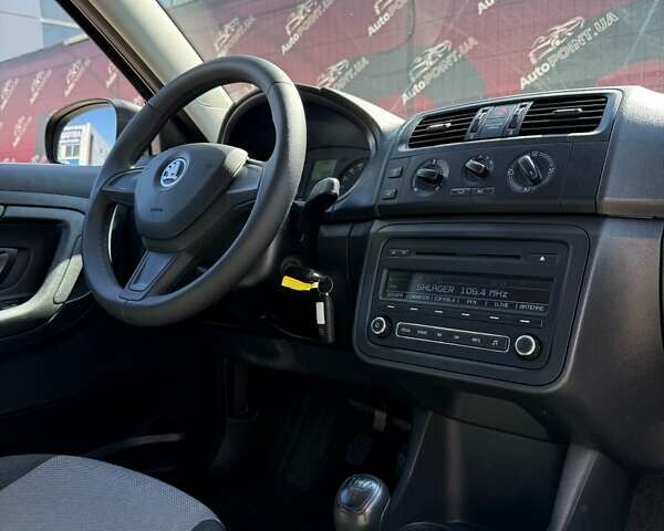 Чорний Шкода Фабія, об'ємом двигуна 1.2 л та пробігом 139 тис. км за 6200 $, фото 22 на Automoto.ua