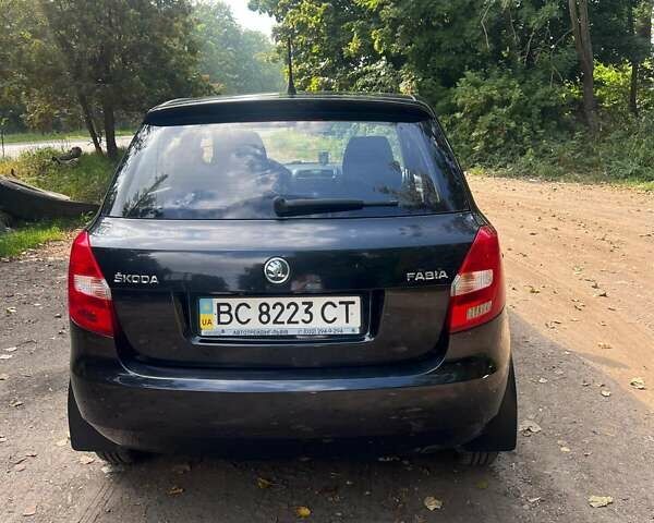 Чорний Шкода Фабія, об'ємом двигуна 1.2 л та пробігом 175 тис. км за 6100 $, фото 5 на Automoto.ua