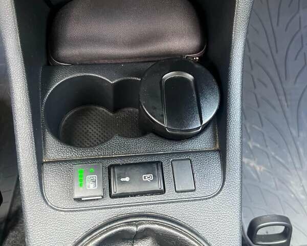 Чорний Шкода Фабія, об'ємом двигуна 1.2 л та пробігом 175 тис. км за 6100 $, фото 9 на Automoto.ua