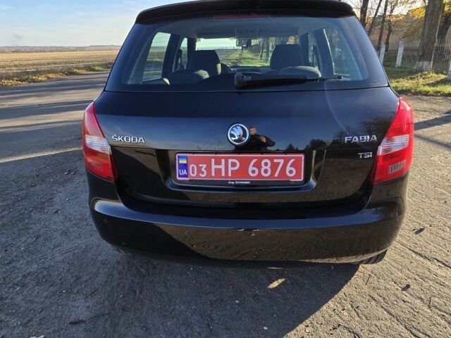 Черный Шкода Фабия, объемом двигателя 1 л и пробегом 95 тыс. км за 7500 $, фото 1 на Automoto.ua