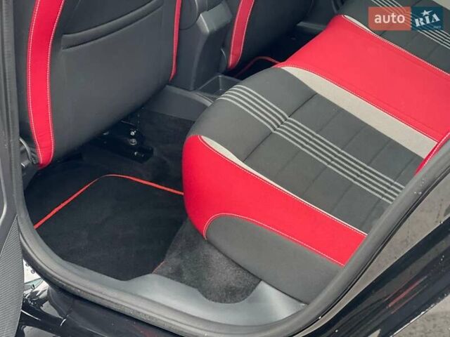 Черный Шкода Фабия, объемом двигателя 1.2 л и пробегом 139 тыс. км за 11700 $, фото 34 на Automoto.ua