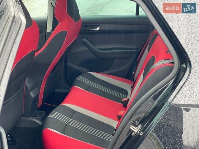 Черный Шкода Фабия, объемом двигателя 1.2 л и пробегом 139 тыс. км за 11700 $, фото 35 на Automoto.ua