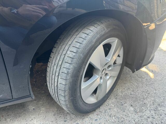 Черный Шкода Фабия, объемом двигателя 1.4 л и пробегом 285 тыс. км за 8500 $, фото 6 на Automoto.ua