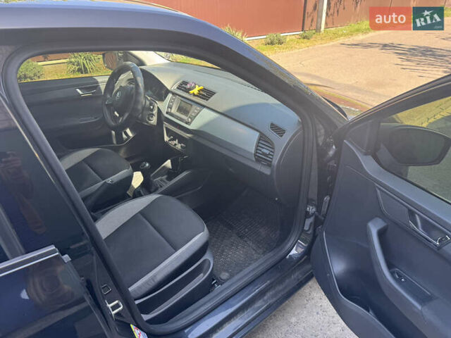 Чорний Шкода Фабія, об'ємом двигуна 1.42 л та пробігом 285 тис. км за 7999 $, фото 4 на Automoto.ua