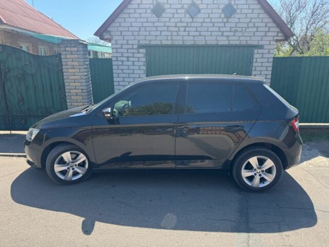 Черный Шкода Фабия, объемом двигателя 1.4 л и пробегом 285 тыс. км за 8500 $, фото 2 на Automoto.ua