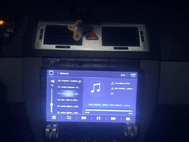 Черный Шкода Фабия, объемом двигателя 1.4 л и пробегом 210 тыс. км за 1600 $, фото 7 на Automoto.ua