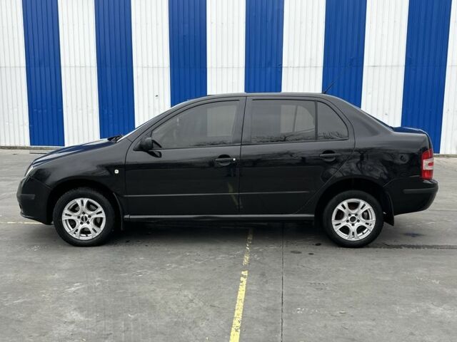 Черный Шкода Фабия, объемом двигателя 1.2 л и пробегом 200 тыс. км за 3100 $, фото 5 на Automoto.ua