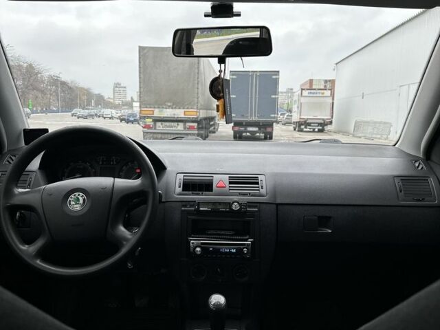 Черный Шкода Фабия, объемом двигателя 1.2 л и пробегом 200 тыс. км за 3100 $, фото 12 на Automoto.ua