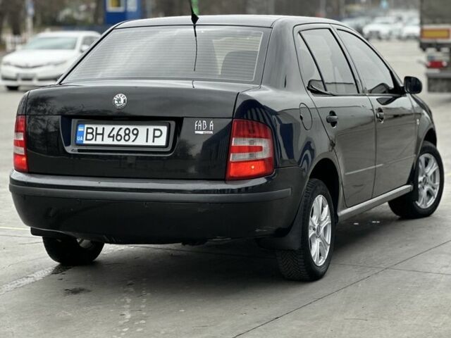 Черный Шкода Фабия, объемом двигателя 1.2 л и пробегом 200 тыс. км за 3100 $, фото 3 на Automoto.ua