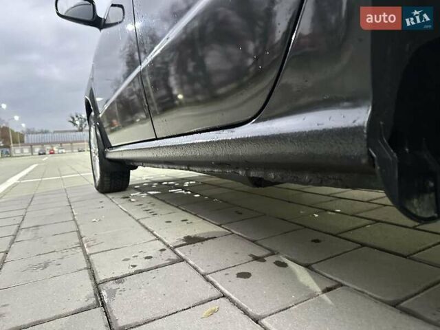 Чорний Шкода Фабія, об'ємом двигуна 1.2 л та пробігом 285 тис. км за 4200 $, фото 18 на Automoto.ua