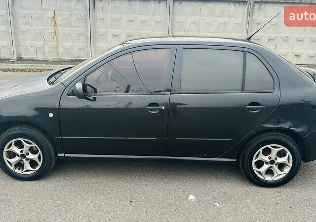 Чорний Шкода Фабія, об'ємом двигуна 1.2 л та пробігом 246 тис. км за 3100 $, фото 3 на Automoto.ua
