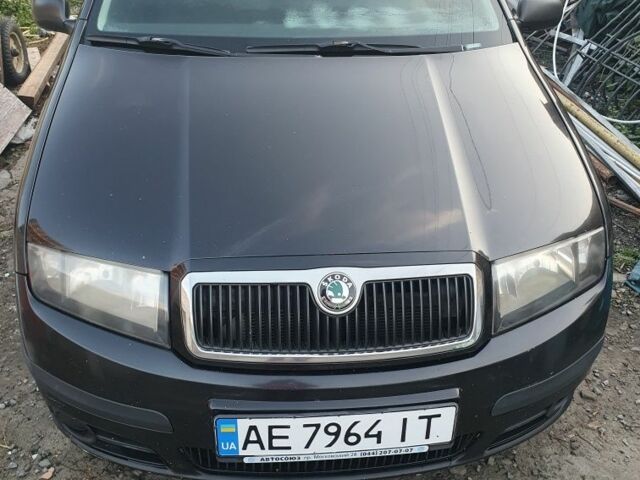 Чорний Шкода Фабія, об'ємом двигуна 1.2 л та пробігом 530 тис. км за 1950 $, фото 3 на Automoto.ua