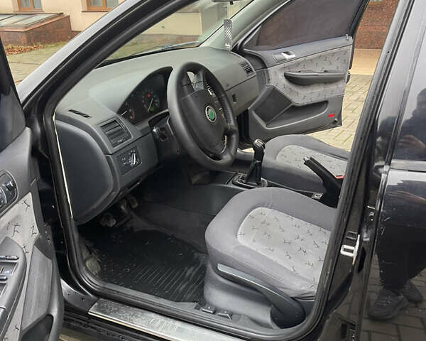 Чорний Шкода Фабія, об'ємом двигуна 1.4 л та пробігом 289 тис. км за 3470 $, фото 41 на Automoto.ua