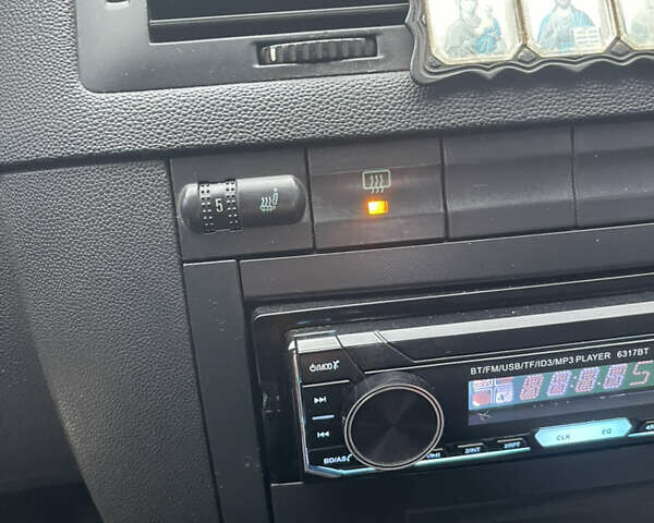 Чорний Шкода Фабія, об'ємом двигуна 1.4 л та пробігом 289 тис. км за 3470 $, фото 62 на Automoto.ua