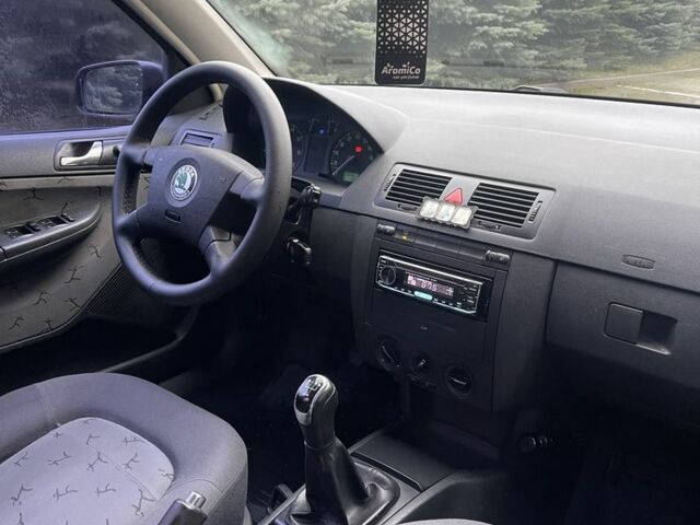 Черный Шкода Фабия, объемом двигателя 1.4 л и пробегом 289 тыс. км за 3470 $, фото 18 на Automoto.ua