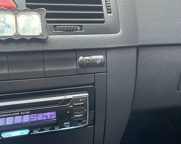 Чорний Шкода Фабія, об'ємом двигуна 1.4 л та пробігом 289 тис. км за 3470 $, фото 63 на Automoto.ua