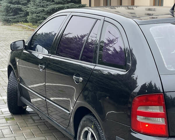 Чорний Шкода Фабія, об'ємом двигуна 1.4 л та пробігом 289 тис. км за 3470 $, фото 31 на Automoto.ua