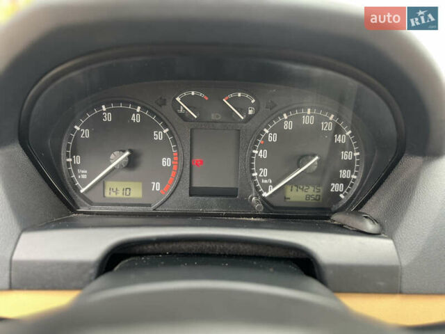 Черный Шкода Фабия, объемом двигателя 1.39 л и пробегом 174 тыс. км за 4999 $, фото 13 на Automoto.ua
