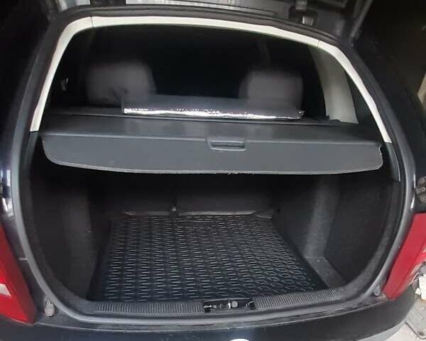 Черный Шкода Фабия, объемом двигателя 1.9 л и пробегом 323 тыс. км за 4300 $, фото 1 на Automoto.ua