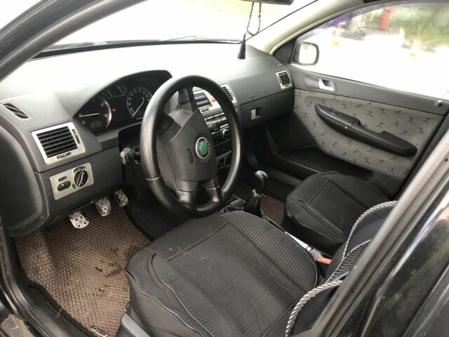 Черный Шкода Фабия, объемом двигателя 1.9 л и пробегом 362 тыс. км за 2550 $, фото 15 на Automoto.ua