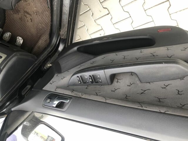 Черный Шкода Фабия, объемом двигателя 1.9 л и пробегом 362 тыс. км за 2550 $, фото 16 на Automoto.ua