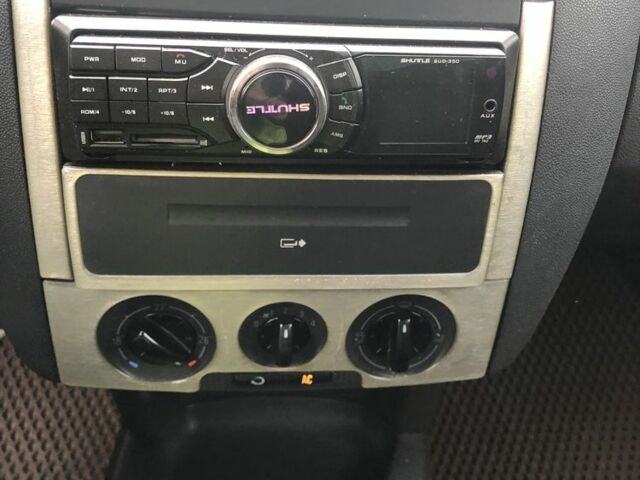 Черный Шкода Фабия, объемом двигателя 1.9 л и пробегом 362 тыс. км за 2550 $, фото 18 на Automoto.ua