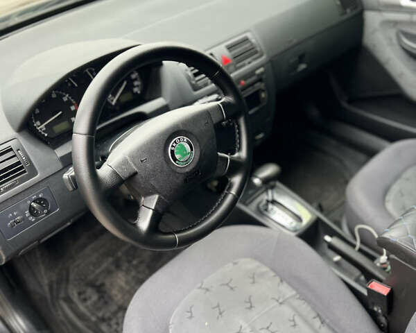 Чорний Шкода Фабія, об'ємом двигуна 1.4 л та пробігом 295 тис. км за 4150 $, фото 9 на Automoto.ua