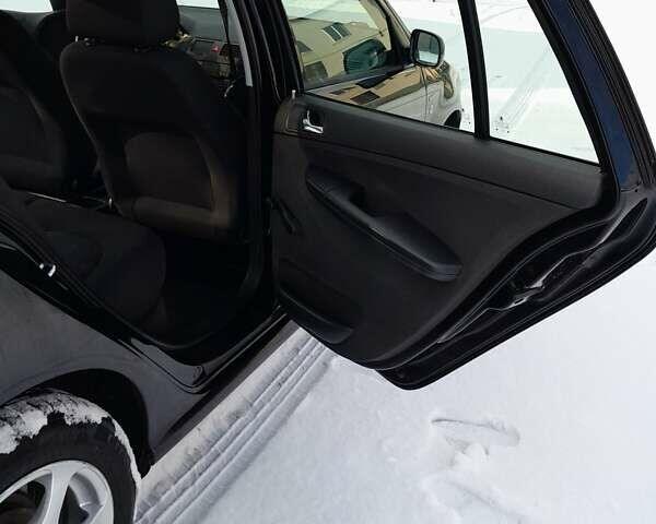 Чорний Шкода Фабія, об'ємом двигуна 1.39 л та пробігом 218 тис. км за 4250 $, фото 16 на Automoto.ua
