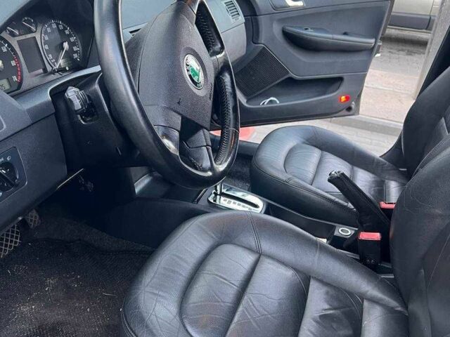 Чорний Шкода Фабія, об'ємом двигуна 1.4 л та пробігом 190 тис. км за 5500 $, фото 9 на Automoto.ua