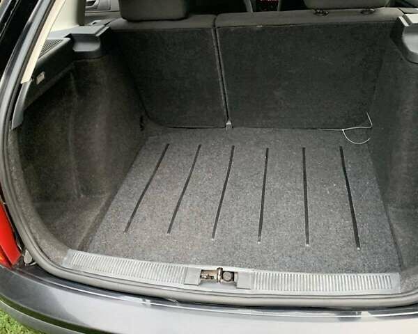 Черный Шкода Фабия, объемом двигателя 1.39 л и пробегом 264 тыс. км за 3600 $, фото 12 на Automoto.ua