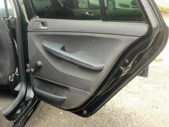 Черный Шкода Фабия, объемом двигателя 1.4 л и пробегом 308 тыс. км за 3390 $, фото 16 на Automoto.ua