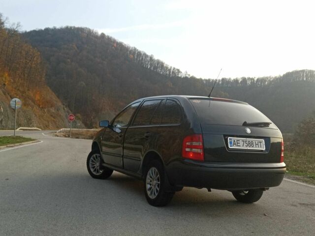 Черный Шкода Фабия, объемом двигателя 1.2 л и пробегом 300 тыс. км за 4350 $, фото 17 на Automoto.ua