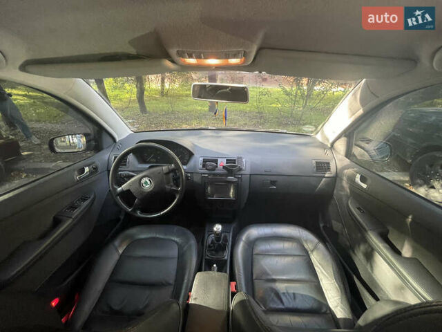 Черный Шкода Фабия, объемом двигателя 1.9 л и пробегом 350 тыс. км за 5700 $, фото 10 на Automoto.ua