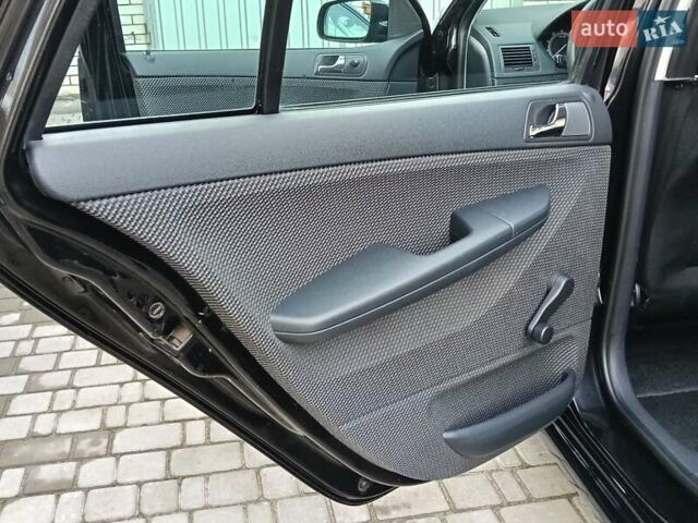 Черный Шкода Фабия, объемом двигателя 1.4 л и пробегом 225 тыс. км за 4800 $, фото 56 на Automoto.ua