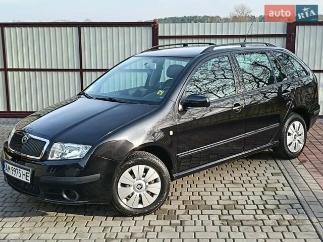 Черный Шкода Фабия, объемом двигателя 1.4 л и пробегом 225 тыс. км за 4800 $, фото 18 на Automoto.ua