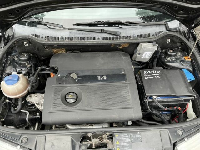 Черный Шкода Фабия, объемом двигателя 1.4 л и пробегом 230 тыс. км за 3999 $, фото 23 на Automoto.ua