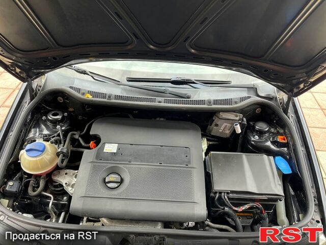 Черный Шкода Фабия, объемом двигателя 1.4 л и пробегом 186 тыс. км за 4100 $, фото 5 на Automoto.ua