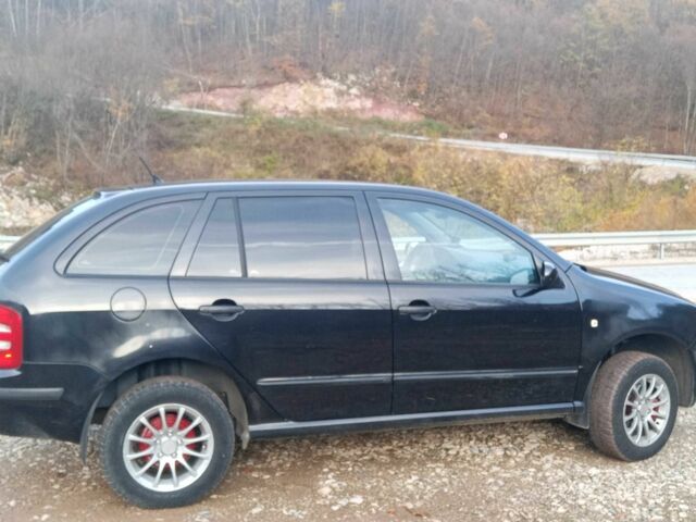 Черный Шкода Фабия, объемом двигателя 1.2 л и пробегом 300 тыс. км за 4350 $, фото 7 на Automoto.ua