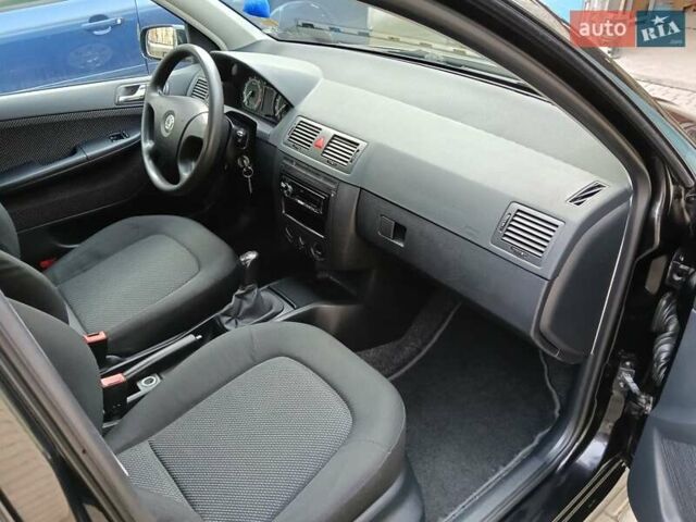 Черный Шкода Фабия, объемом двигателя 1.4 л и пробегом 225 тыс. км за 4800 $, фото 50 на Automoto.ua