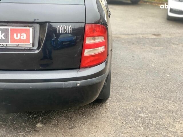 Черный Шкода Фабия, объемом двигателя 1.4 л и пробегом 308 тыс. км за 3390 $, фото 10 на Automoto.ua