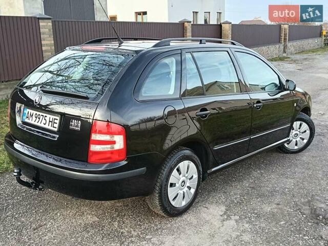 Черный Шкода Фабия, объемом двигателя 1.4 л и пробегом 225 тыс. км за 4800 $, фото 9 на Automoto.ua