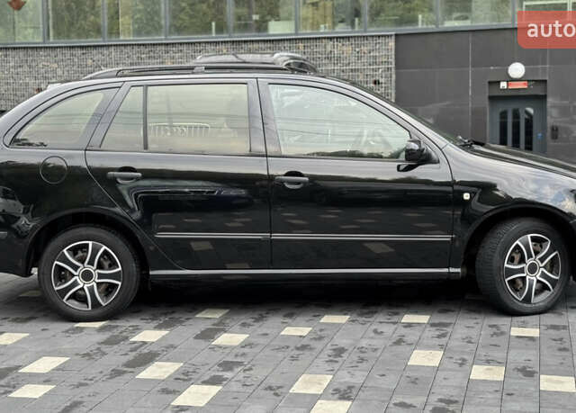 Шкода Фабия 2004 в Тернополе на Automoto.ua Черный Шкода Фабия, объемом двигателя 1.4 л и пробегом 261 тыс. км за 3950 $, фото 5 на Automoto.ua