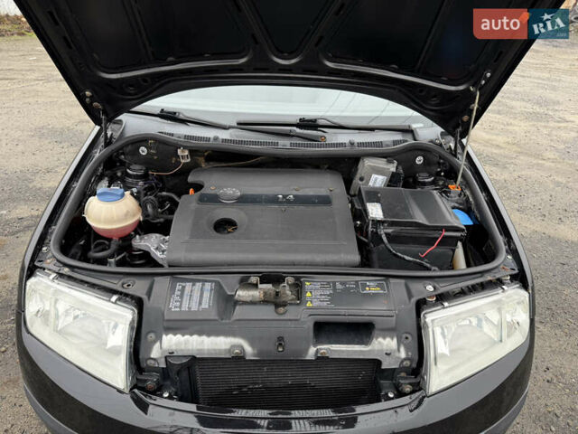 Черный Шкода Фабия, объемом двигателя 1.4 л и пробегом 233 тыс. км за 3800 $, фото 10 на Automoto.ua