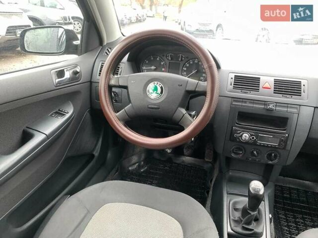 Черный Шкода Фабия, объемом двигателя 1.4 л и пробегом 308 тыс. км за 3390 $, фото 28 на Automoto.ua