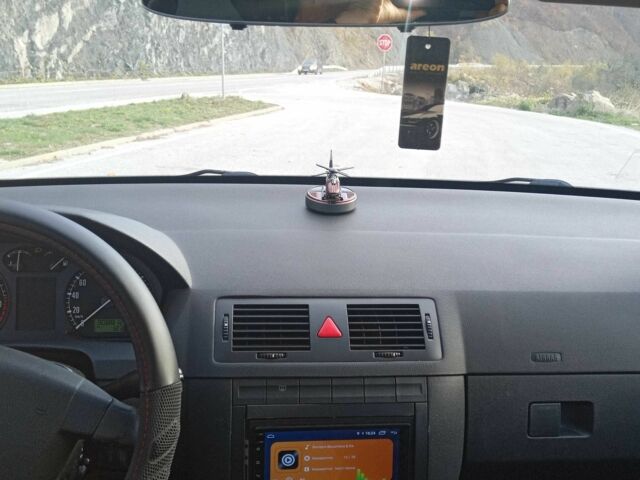 Черный Шкода Фабия, объемом двигателя 1.2 л и пробегом 300 тыс. км за 4350 $, фото 8 на Automoto.ua