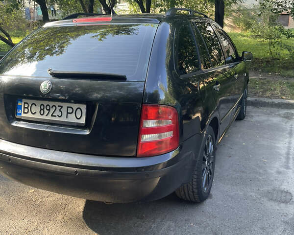 Черный Шкода Фабия, объемом двигателя 1.9 л и пробегом 350 тыс. км за 5700 $, фото 5 на Automoto.ua