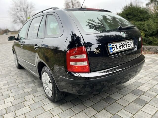 Черный Шкода Фабия, объемом двигателя 1.4 л и пробегом 230 тыс. км за 3999 $, фото 10 на Automoto.ua