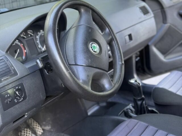 Шкода Фабия 2004 в Тернополе на Automoto.ua Черный Шкода Фабия, объемом двигателя 1.4 л и пробегом 261 тыс. км за 3950 $, фото 14 на Automoto.ua
