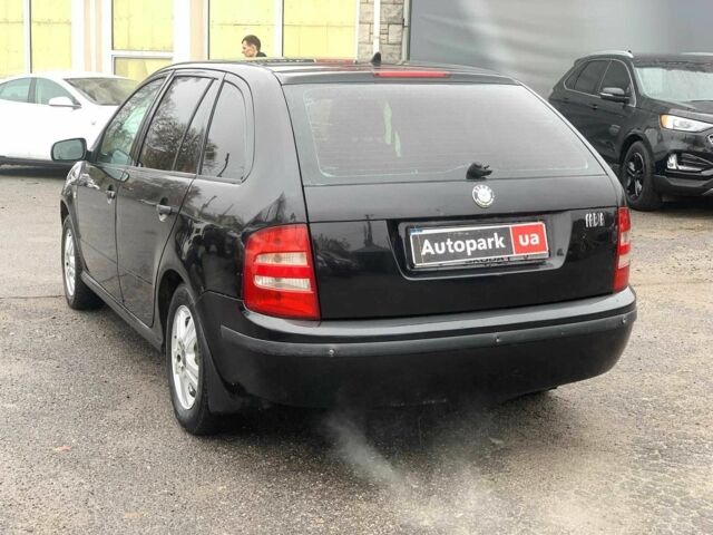 Черный Шкода Фабия, объемом двигателя 1.4 л и пробегом 308 тыс. км за 3390 $, фото 6 на Automoto.ua