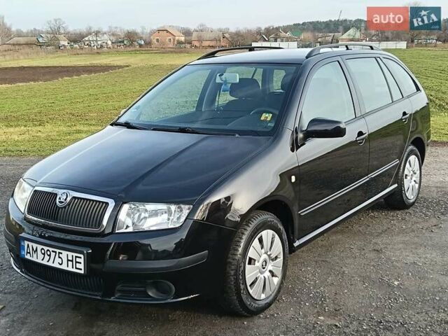 Черный Шкода Фабия, объемом двигателя 1.4 л и пробегом 225 тыс. км за 4800 $, фото 14 на Automoto.ua